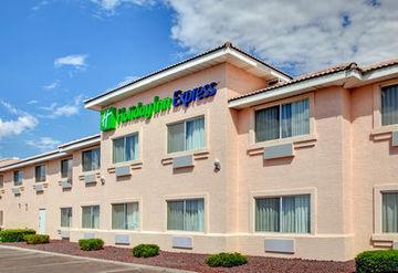 Baymont & By Wyndham Hotel Holbrook